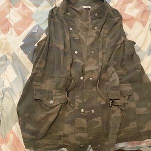 Maurice’s camo vest